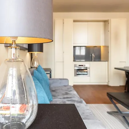 Апартаменти Guestready - Time Out 105 *